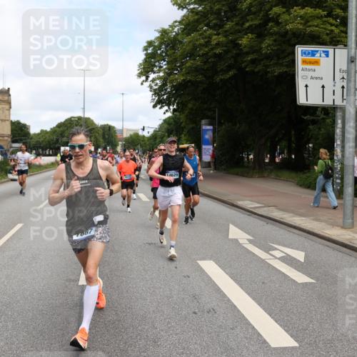 29.06.2025 - hella hamburg halbmarathon Yannick Fuchs http://msf.ph/oto/8186855 29.06.2025 10:30:02 20KM 57, 1344, 4050, 4740, 4944, 5269, 5554, 6704, 7466, 7867, 8901, 10771, 11559, 11898, 12044, 12204, 12751, 14629, 14841, 14952, 15390, 15391, 15931, 16177, 16695, 16811, 16963, 16964, 17022, 17643, 17826, 18183, 18220, 18237 meine-sportfotos.de