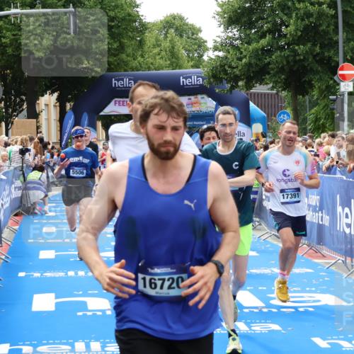 29.06.2025 - hella hamburg halbmarathon Zöllner http://msf.ph/oto/8187032 29.06.2025 10:43:31 Ziel 2653, 3928, 4080, 5124, 5436, 5506, 7635, 8664, 9931, 10237, 10246, 11648, 12623, 13348, 16338, 16720, 17391, 18513, 18810, 18942, 18987, 19009, 19051 meine-sportfotos.de