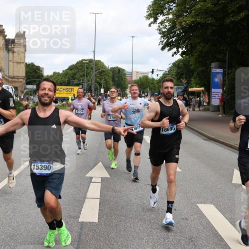 29.06.2025 - hella hamburg halbmarathon Yannick Fuchs http://msf.ph/oto/8187041 29.06.2025 10:30:05 20KM 57, 1344, 1889, 4050, 4740, 4944, 5269, 5554, 6704, 7466, 7867, 8901, 10771, 11559, 11898, 12044, 12751, 13798, 14629, 14841, 15390, 15391, 15931, 16177, 16695, 16811, 16964, 17022, 17643, 17826, 18183, 18220, 18237 meine-sportfotos.de