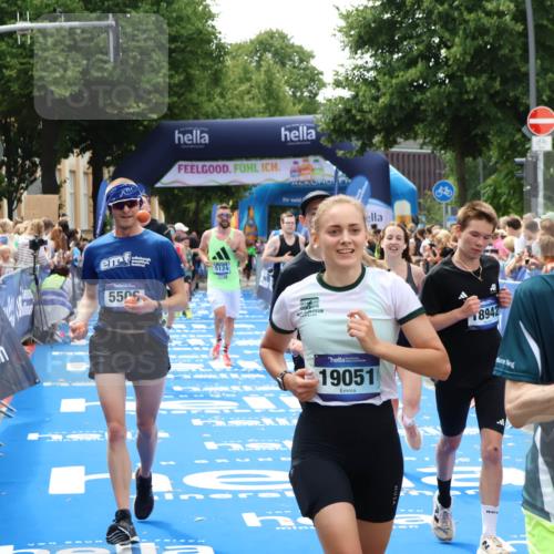 29.06.2025 - hella hamburg halbmarathon Zöllner http://msf.ph/oto/8187057 29.06.2025 10:43:33 Ziel 3928, 4080, 5124, 5436, 5506, 7635, 8664, 9931, 10237, 10246, 11648, 12623, 14484, 16338, 17391, 18513, 18775, 18810, 18942, 19051, 19229 meine-sportfotos.de