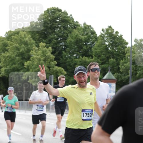 29.06.2025 - hella hamburg halbmarathon Jannik Wohlers http://msf.ph/oto/8187059 29.06.2025 10:23:37 Lombardsbrücke 1389, 1444, 1545, 2489, 3013, 3185, 3579, 4122, 4597, 4990, 4993, 5039, 5055, 5258, 5260, 5358, 5661, 5954, 7013, 7426, 8141, 8149, 8502, 8717, 9217, 9603, 11044, 11306, 11347, 11415, 14433, 14439, 15352, 15456, 17262, 17414, 17513, 17595, 18091, 18210, 18745, 18998, 19017 meine-sportfotos.de