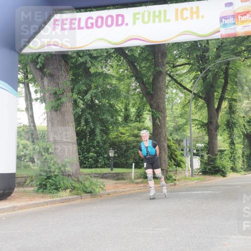 29.06.2025 - hella hamburg halbmarathon KatJ http://msf.ph/oto/8187095 29.06.2025 09:25:22 Zwischen KM18-KM19  meine-sportfotos.de