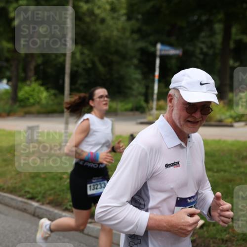 29.06.2025 - hella hamburg halbmarathon Yannick Fuchs http://msf.ph/oto/8187142 29.06.2025 10:43:40 20KM 1094, 1342, 1476, 2013, 2504, 2516, 2592, 2596, 2706, 2878, 2889, 2937, 3060, 3692, 4017, 4832, 5460, 5978, 6115, 6158, 7297, 7332, 7657, 8112, 8437, 9038, 9126, 9200, 9463, 9491, 9597, 9619, 9695, 9723, 9924, 9965, 10189, 11340, 11519, 11819, 11977, 12035, 12271, 12670, 13233, 13688, 13690, 14526, 14838, 15422, 15519, 15523, 16114, 16653, 16731, 16738, 16843, 16891, 17753, 17908, 18058, 18842, 18926, 18960, 19109 meine-sportfotos.de