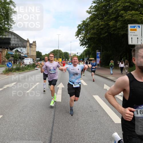 29.06.2025 - hella hamburg halbmarathon Yannick Fuchs http://msf.ph/oto/8187144 29.06.2025 10:30:06 20KM 57, 1344, 1889, 4050, 4740, 4944, 5269, 5554, 6704, 7466, 7867, 8901, 10771, 11559, 11898, 12044, 12751, 13798, 14629, 14841, 15390, 15391, 15931, 16177, 16695, 16811, 16964, 17022, 17643, 17826, 18183, 18220, 18237 meine-sportfotos.de