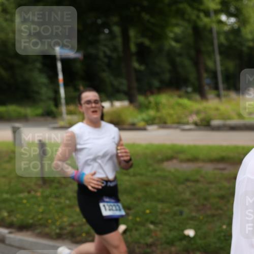 29.06.2025 - hella hamburg halbmarathon Yannick Fuchs http://msf.ph/oto/8187168 29.06.2025 10:43:40 20KM 1094, 1342, 1476, 2013, 2504, 2516, 2592, 2596, 2706, 2878, 2889, 2937, 3060, 3692, 4017, 4832, 5460, 5978, 6115, 6158, 7297, 7332, 7657, 8112, 8437, 9038, 9126, 9200, 9463, 9491, 9597, 9619, 9695, 9723, 9924, 9965, 10189, 11340, 11519, 11819, 11977, 12035, 12271, 12670, 13233, 13688, 13690, 14526, 14838, 15422, 15519, 15523, 16114, 16653, 16731, 16738, 16843, 16891, 17753, 17908, 18058, 18842, 18926, 18960, 19109 meine-sportfotos.de