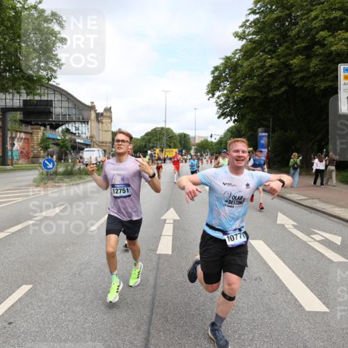 29.06.2025 - hella hamburg halbmarathon Yannick Fuchs http://msf.ph/oto/8187169 29.06.2025 10:30:06 20KM 57, 1344, 1889, 4050, 4740, 4944, 5269, 5554, 6704, 7466, 7867, 8901, 10771, 11559, 11898, 12044, 12751, 13798, 14629, 14841, 15390, 15391, 15931, 16177, 16695, 16811, 16964, 17022, 17643, 17826, 18183, 18220, 18237 meine-sportfotos.de