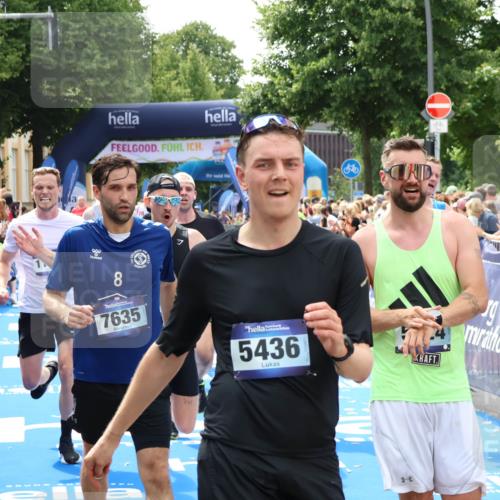 29.06.2025 - hella hamburg halbmarathon Zöllner http://msf.ph/oto/8187309 29.06.2025 10:43:38 Ziel 3116, 4080, 5124, 7635, 10246, 11648, 12623, 13996, 14484, 14690, 16338, 17912, 18449, 18513, 18775, 18810, 19229 meine-sportfotos.de