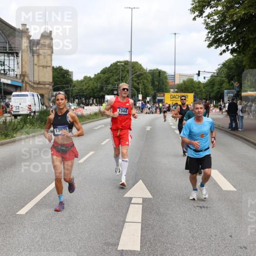 29.06.2025 - hella hamburg halbmarathon Yannick Fuchs http://msf.ph/oto/8187403 29.06.2025 10:30:09 20KM 57, 1344, 1889, 4050, 4740, 4944, 5269, 5554, 6704, 7466, 7867, 10771, 11559, 11898, 12044, 12751, 13798, 14629, 14841, 15390, 15415, 15701, 15931, 16123, 16177, 16695, 16811, 16964, 17022, 17826, 18183, 18220, 18237 meine-sportfotos.de