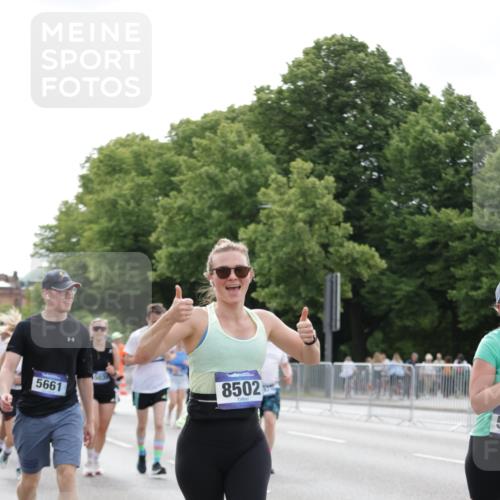 29.06.2025 - hella hamburg halbmarathon Jannik Wohlers http://msf.ph/oto/8187564 29.06.2025 10:23:40 Lombardsbrücke 1389, 1444, 3013, 3185, 3579, 4122, 4597, 4684, 4990, 4993, 5039, 5258, 5260, 5661, 5954, 7013, 7426, 7920, 8141, 8149, 8187, 8502, 8717, 9217, 9603, 11306, 11347, 11415, 14433, 14439, 15352, 15456, 17147, 17262, 17414, 17513, 17595, 18132, 18210, 18745, 18998 meine-sportfotos.de