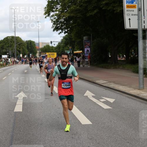 29.06.2025 - hella hamburg halbmarathon Yannick Fuchs http://msf.ph/oto/8187672 29.06.2025 10:30:19 20KM 57, 1344, 1889, 3843, 4050, 4944, 6032, 10384, 10877, 11898, 12044, 12462, 12514, 13252, 13798, 14789, 14841, 15415, 15701, 15931, 15959, 16123, 18237, 18259, 18841 meine-sportfotos.de