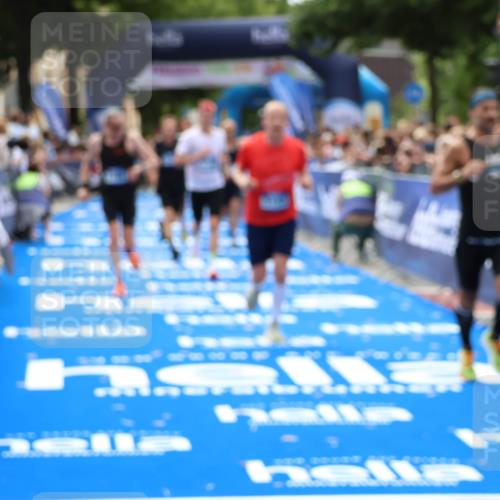 29.06.2025 - hella hamburg halbmarathon Zöllner http://msf.ph/oto/8187833 29.06.2025 10:33:51 Ziel 1743, 2228, 2243, 2746, 4246, 5193, 10865, 13771, 14310, 14466, 16243 meine-sportfotos.de