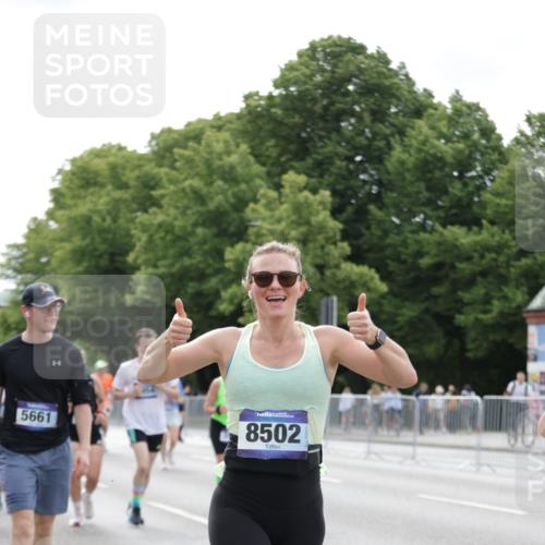 29.06.2025 - hella hamburg halbmarathon Jannik Wohlers http://msf.ph/oto/8187835 29.06.2025 10:23:40 Lombardsbrücke 1389, 1444, 3013, 3185, 3579, 4122, 4597, 4684, 4990, 4993, 5039, 5258, 5260, 5661, 5954, 7013, 7426, 7920, 8141, 8149, 8187, 8502, 8717, 9217, 9603, 11306, 11347, 11415, 14433, 14439, 15352, 15456, 17147, 17262, 17414, 17513, 17595, 18132, 18210, 18745, 18998 meine-sportfotos.de