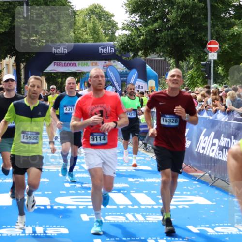 29.06.2025 - hella hamburg halbmarathon Zöllner http://msf.ph/oto/8187838 29.06.2025 10:43:47 Ziel 1976, 4318, 6903, 6991, 7185, 9114, 9159, 11153, 11778, 11848, 13421, 14201, 14210, 15328, 15512, 15932, 16062, 16105, 18449, 19090 meine-sportfotos.de