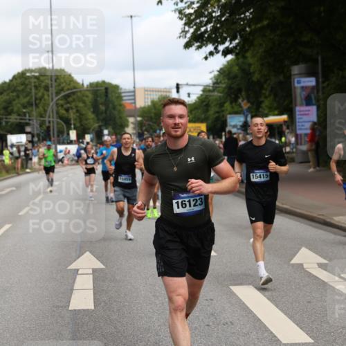 29.06.2025 - hella hamburg halbmarathon Yannick Fuchs http://msf.ph/oto/8188119 29.06.2025 10:30:30 20KM 1889, 3843, 4062, 6032, 10384, 10477, 10877, 12462, 12514, 13252, 13343, 13419, 13798, 14789, 14875, 15161, 15415, 15701, 15931, 15959, 16119, 16123, 17612, 18259, 18841 meine-sportfotos.de