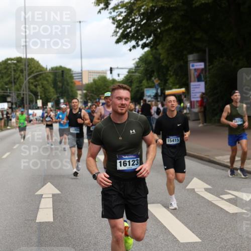 29.06.2025 - hella hamburg halbmarathon Yannick Fuchs http://msf.ph/oto/8188172 29.06.2025 10:30:30 20KM 1889, 3843, 4062, 6032, 10384, 10477, 10877, 12462, 12514, 13252, 13343, 13419, 13798, 14789, 14875, 15161, 15415, 15701, 15931, 15959, 16119, 16123, 17612, 18259, 18841 meine-sportfotos.de