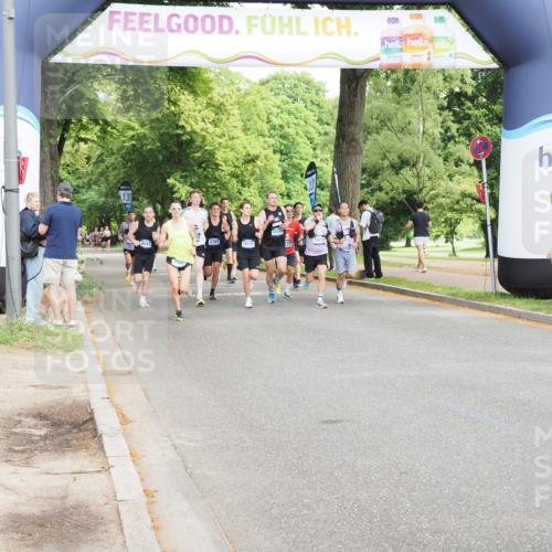 29.06.2025 - hella hamburg halbmarathon MichiJ http://msf.ph/oto/8188304 29.06.2025 10:19:11 Zwischen KM18-KM19 2021, 2180, 10156, 12337, 13838, 14395, 15880, 16118, 18737, 19142 meine-sportfotos.de