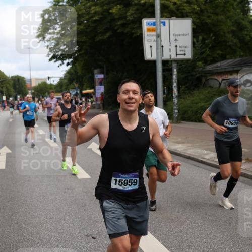 29.06.2025 - hella hamburg halbmarathon Yannick Fuchs http://msf.ph/oto/8188527 29.06.2025 10:30:33 20KM 1889, 3843, 4062, 6032, 10384, 10477, 10877, 12447, 12462, 12488, 12514, 13252, 13343, 13419, 13798, 14789, 14875, 15161, 15415, 15701, 15959, 16119, 16123, 17612, 17691, 18259, 18841 meine-sportfotos.de