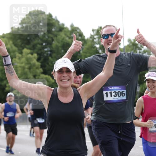 29.06.2025 - hella hamburg halbmarathon Jannik Wohlers http://msf.ph/oto/8188533 29.06.2025 10:23:47 Lombardsbrücke 1005, 1009, 1389, 1444, 2132, 3013, 3185, 3285, 3579, 4597, 4684, 4719, 4993, 5039, 5258, 5260, 5954, 6524, 6526, 7013, 7426, 7528, 7920, 8167, 8187, 8297, 9063, 11306, 11347, 12210, 13711, 14433, 14439, 14824, 15352, 15456, 16345, 16861, 17147, 17262, 17414, 17559, 17560, 17595, 18109, 18132, 18210 meine-sportfotos.de