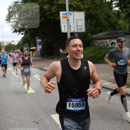 29.06.2025 - hella hamburg halbmarathon Yannick Fuchs http://msf.ph/oto/8188572 29.06.2025 10:30:33 20KM 1889, 3843, 4062, 6032, 10384, 10477, 10877, 12447, 12462, 12488, 12514, 13252, 13343, 13419, 13798, 14789, 14875, 15161, 15415, 15701, 15959, 16119, 16123, 17612, 17691, 18259, 18841 meine-sportfotos.de