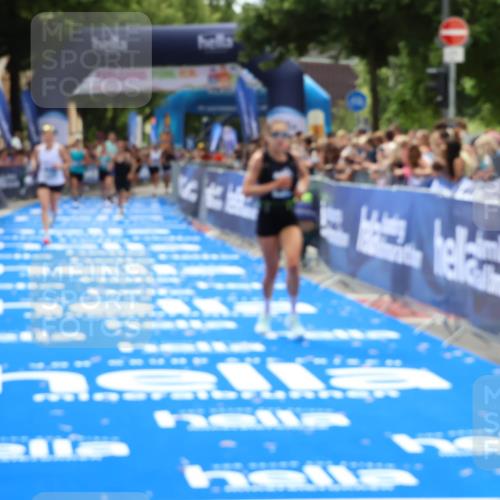 29.06.2025 - hella hamburg halbmarathon Zöllner http://msf.ph/oto/8188580 29.06.2025 10:33:58 Ziel 9519, 10865, 15500 meine-sportfotos.de