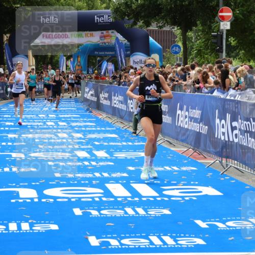 29.06.2025 - hella hamburg halbmarathon Zöllner http://msf.ph/oto/8188618 29.06.2025 10:33:58 Ziel 9519, 10865, 15500 meine-sportfotos.de