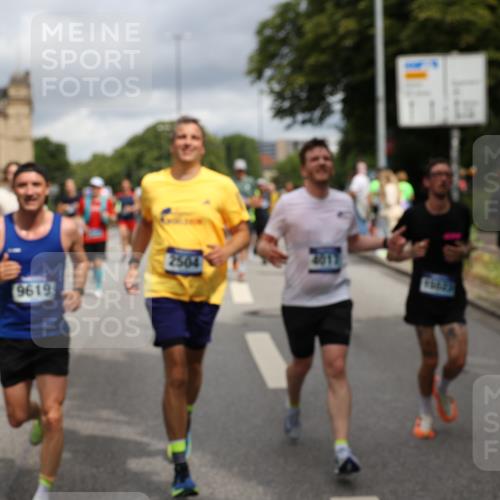 29.06.2025 - hella hamburg halbmarathon Yannick Fuchs http://msf.ph/oto/8188652 29.06.2025 10:43:46 20KM 2013, 2504, 2516, 2592, 2706, 2878, 2889, 2937, 3060, 3543, 3562, 3692, 4017, 4832, 5460, 5978, 6115, 6158, 7100, 7297, 7332, 7657, 8112, 8437, 8454, 8813, 9038, 9126, 9200, 9463, 9491, 9597, 9619, 9695, 9723, 9924, 9965, 10189, 11339, 11340, 11519, 11819, 11977, 12035, 12271, 12670, 13159, 13233, 13688, 13690, 13976, 14526, 14838, 15519, 15523, 15966, 16114, 16653, 16731, 16738, 16843, 16877, 16891, 17001, 17753, 17908, 18058, 18350, 18842, 18926, 18960, 19109 meine-sportfotos.de