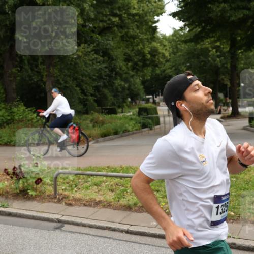 29.06.2025 - hella hamburg halbmarathon Yannick Fuchs http://msf.ph/oto/8188661 29.06.2025 10:30:34 20KM 3843, 4062, 6032, 10384, 10477, 10877, 12447, 12462, 12488, 12514, 13252, 13343, 13419, 14789, 14875, 15161, 15415, 15701, 15959, 16119, 16123, 17329, 17612, 17691, 18259, 18841 meine-sportfotos.de
