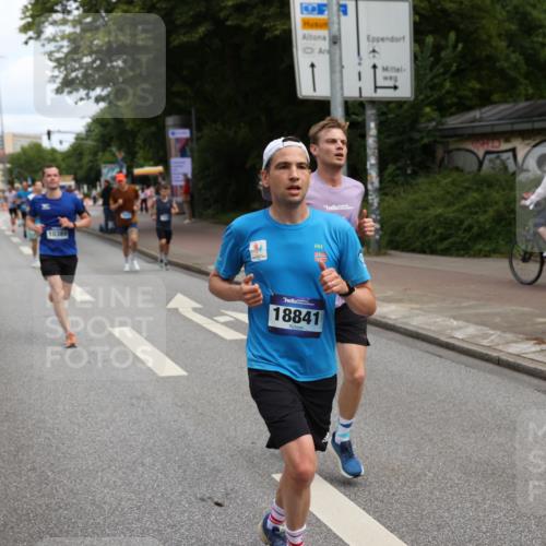 29.06.2025 - hella hamburg halbmarathon Yannick Fuchs http://msf.ph/oto/8188747 29.06.2025 10:30:36 20KM 3843, 4062, 6032, 10384, 10477, 10877, 12447, 12462, 12488, 12514, 13252, 13343, 13419, 14789, 14875, 15115, 15161, 15415, 15701, 15959, 16119, 16123, 17329, 17612, 17691, 18259, 18841 meine-sportfotos.de