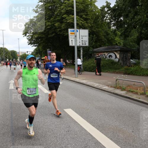 29.06.2025 - hella hamburg halbmarathon Yannick Fuchs http://msf.ph/oto/8188797 29.06.2025 10:30:38 20KM 3843, 4062, 6032, 6829, 6990, 10384, 10477, 10877, 12447, 12462, 12488, 12514, 13252, 13343, 13419, 14789, 14875, 15115, 15161, 15415, 15701, 15959, 16119, 16123, 17329, 17612, 17691, 18259, 18841 meine-sportfotos.de