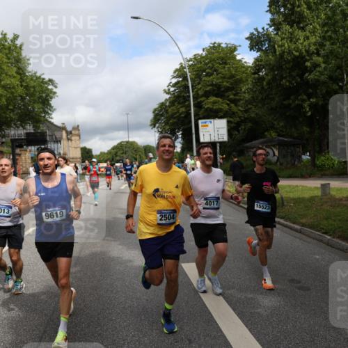 29.06.2025 - hella hamburg halbmarathon Yannick Fuchs http://msf.ph/oto/8188829 29.06.2025 10:43:47 20KM 2013, 2504, 2516, 2706, 2878, 2889, 2937, 3543, 3562, 3692, 4017, 4832, 5460, 5978, 6115, 7100, 7297, 7332, 7657, 8112, 8437, 8454, 8813, 9126, 9200, 9463, 9491, 9551, 9597, 9619, 9695, 9723, 9924, 9965, 10189, 11339, 11819, 11977, 12035, 12271, 12670, 13159, 13688, 13690, 13976, 14526, 14838, 15519, 15523, 15966, 16114, 16653, 16731, 16738, 16843, 16877, 16891, 17001, 17753, 17908, 18058, 18350, 18842, 18926, 18960, 19109 meine-sportfotos.de