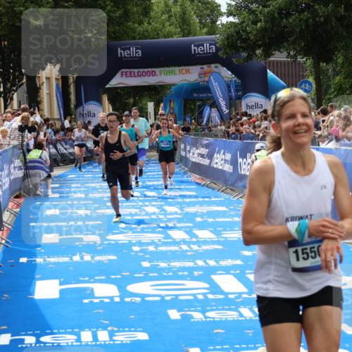 29.06.2025 - hella hamburg halbmarathon Zöllner http://msf.ph/oto/8188984 29.06.2025 10:34:03 Ziel 9345, 9519, 11019, 11227, 13493, 13494, 14448, 15268, 15500, 17877 meine-sportfotos.de