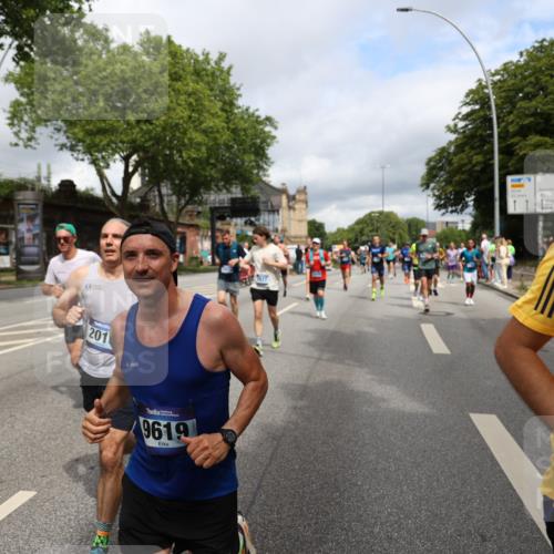 29.06.2025 - hella hamburg halbmarathon Yannick Fuchs http://msf.ph/oto/8189015 29.06.2025 10:43:47 20KM 2013, 2504, 2516, 2706, 2878, 2889, 2937, 3543, 3562, 3692, 4017, 4832, 5460, 5978, 6115, 7100, 7297, 7332, 7657, 8112, 8437, 8454, 8813, 9126, 9200, 9463, 9491, 9551, 9597, 9619, 9695, 9723, 9924, 9965, 10189, 11339, 11819, 11977, 12035, 12271, 12670, 13159, 13688, 13690, 13976, 14526, 14838, 15519, 15523, 15966, 16114, 16653, 16731, 16738, 16843, 16877, 16891, 17001, 17753, 17908, 18058, 18350, 18842, 18926, 18960, 19109 meine-sportfotos.de