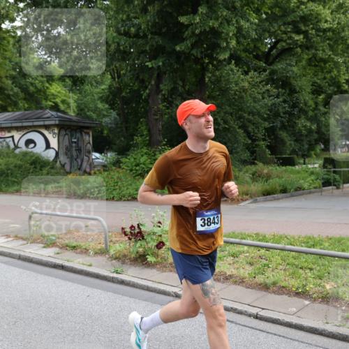 29.06.2025 - hella hamburg halbmarathon Yannick Fuchs http://msf.ph/oto/8189046 29.06.2025 10:30:41 20KM 3843, 4062, 6032, 6829, 6990, 10384, 10477, 10877, 12447, 12462, 12488, 12514, 13252, 13343, 13419, 14789, 14875, 15115, 15161, 16119, 17329, 17612, 17691, 18841 meine-sportfotos.de