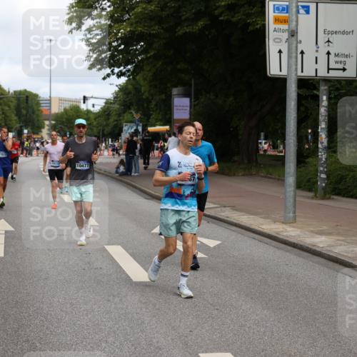 29.06.2025 - hella hamburg halbmarathon Yannick Fuchs http://msf.ph/oto/8189080 29.06.2025 10:30:42 20KM 2399, 3843, 4062, 6032, 6829, 6990, 10384, 10477, 10877, 12447, 12462, 12488, 12514, 13252, 13343, 13419, 14789, 14875, 15115, 15161, 16119, 17329, 17612, 17691, 18600, 18841 meine-sportfotos.de
