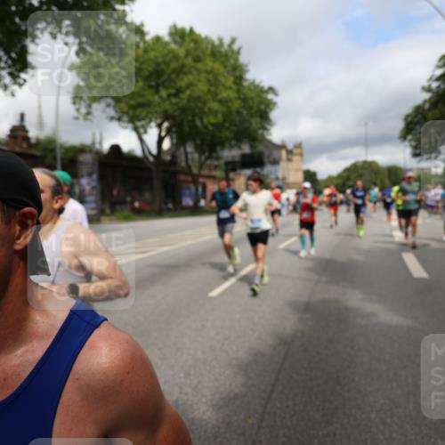 29.06.2025 - hella hamburg halbmarathon Yannick Fuchs http://msf.ph/oto/8189088 29.06.2025 10:43:48 20KM 2013, 2504, 2516, 2878, 2889, 2937, 3414, 3543, 3562, 3692, 4017, 4832, 5460, 5978, 6115, 7100, 7297, 7332, 7657, 8112, 8437, 8454, 8813, 9126, 9200, 9463, 9491, 9551, 9597, 9619, 9723, 9924, 9965, 10189, 11339, 11819, 11977, 12035, 12271, 12670, 13159, 13690, 13976, 14526, 14838, 15519, 15523, 15966, 16114, 16653, 16731, 16738, 16843, 16877, 16891, 17001, 17753, 17908, 18058, 18350, 18926, 18960, 19109 meine-sportfotos.de