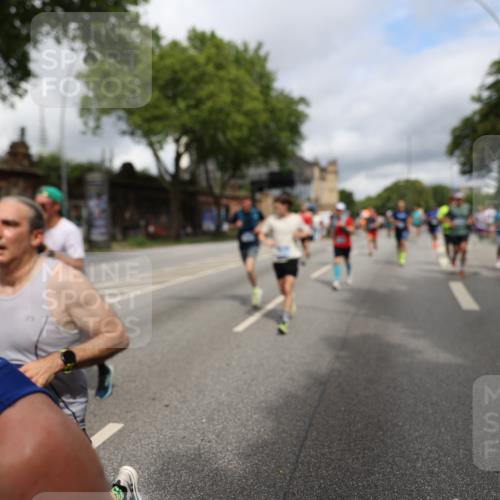 29.06.2025 - hella hamburg halbmarathon Yannick Fuchs http://msf.ph/oto/8189143 29.06.2025 10:43:48 20KM 2013, 2504, 2516, 2878, 2889, 2937, 3414, 3543, 3562, 3692, 4017, 4832, 5460, 5978, 6115, 7100, 7297, 7332, 7657, 8112, 8437, 8454, 8813, 9126, 9200, 9463, 9491, 9551, 9597, 9619, 9723, 9924, 9965, 10189, 11339, 11819, 11977, 12035, 12271, 12670, 13159, 13690, 13976, 14526, 14838, 15519, 15523, 15966, 16114, 16653, 16731, 16738, 16843, 16877, 16891, 17001, 17753, 17908, 18058, 18350, 18926, 18960, 19109 meine-sportfotos.de