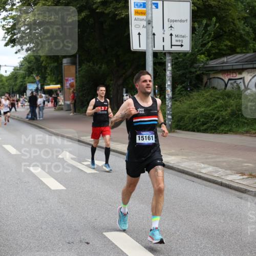 29.06.2025 - hella hamburg halbmarathon Yannick Fuchs http://msf.ph/oto/8189163 29.06.2025 10:30:47 20KM 2399, 2774, 3809, 3843, 4062, 6829, 6990, 6993, 10477, 12447, 12488, 13343, 13419, 14601, 14875, 15115, 15161, 15348, 16119, 17217, 17329, 17612, 17691, 18156, 18600 meine-sportfotos.de