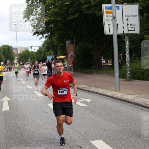 29.06.2025 - hella hamburg halbmarathon Yannick Fuchs http://msf.ph/oto/8189232 29.06.2025 10:30:49 20KM 2399, 2774, 3809, 4062, 6829, 6990, 6993, 10477, 12447, 12488, 13343, 13419, 14601, 14622, 14875, 15115, 15161, 15348, 15621, 16119, 17217, 17329, 17612, 17691, 18156, 18600 meine-sportfotos.de