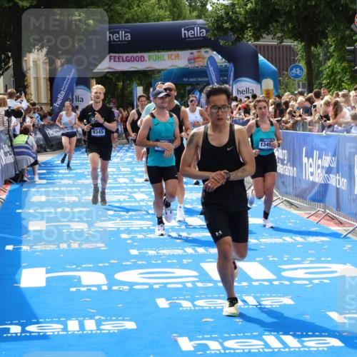 29.06.2025 - hella hamburg halbmarathon Zöllner http://msf.ph/oto/8189254 29.06.2025 10:34:06 Ziel 9345, 9519, 11019, 11202, 11227, 13066, 13493, 13494, 14448, 15268, 16724, 17877 meine-sportfotos.de