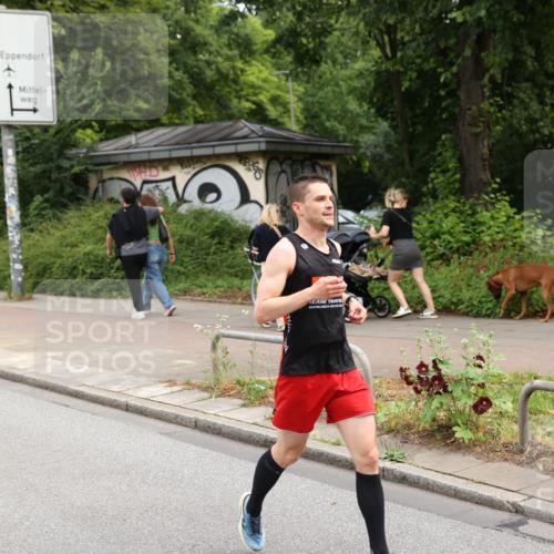 29.06.2025 - hella hamburg halbmarathon Yannick Fuchs http://msf.ph/oto/8189257 29.06.2025 10:30:49 20KM 2399, 2774, 3809, 4062, 6829, 6990, 6993, 10477, 12447, 12488, 13343, 13419, 14601, 14622, 14875, 15115, 15161, 15348, 15621, 16119, 17217, 17329, 17612, 17691, 18156, 18600 meine-sportfotos.de