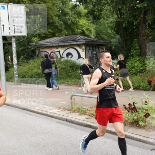 29.06.2025 - hella hamburg halbmarathon Yannick Fuchs http://msf.ph/oto/8189260 29.06.2025 10:30:49 20KM 2399, 2774, 3809, 4062, 6829, 6990, 6993, 10477, 12447, 12488, 13343, 13419, 14601, 14622, 14875, 15115, 15161, 15348, 15621, 16119, 17217, 17329, 17612, 17691, 18156, 18600 meine-sportfotos.de