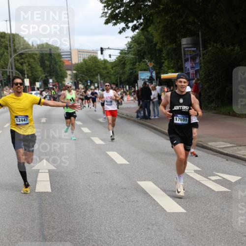 29.06.2025 - hella hamburg halbmarathon Yannick Fuchs http://msf.ph/oto/8189272 29.06.2025 10:30:51 20KM 2399, 2774, 3809, 6829, 6990, 6993, 10477, 12447, 12488, 13343, 13419, 14601, 14622, 14875, 15115, 15161, 15348, 15621, 16119, 17217, 17329, 17612, 17691, 18156, 18600 meine-sportfotos.de