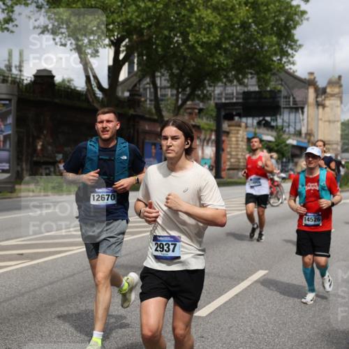29.06.2025 - hella hamburg halbmarathon Yannick Fuchs http://msf.ph/oto/8189275 29.06.2025 10:43:49 20KM 2013, 2504, 2516, 2878, 2889, 2937, 3414, 3543, 3562, 3692, 4017, 4832, 5460, 5978, 6115, 7100, 7332, 7657, 8112, 8437, 8454, 8813, 9126, 9200, 9463, 9491, 9551, 9597, 9619, 9723, 9924, 9965, 10189, 11339, 11819, 11977, 12035, 12271, 12670, 13159, 13225, 13690, 13976, 14526, 14838, 15519, 15523, 15966, 16114, 16653, 16731, 16738, 16843, 16877, 16891, 17001, 17753, 17908, 18058, 18350, 18926, 18960, 19109 meine-sportfotos.de