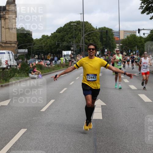 29.06.2025 - hella hamburg halbmarathon Yannick Fuchs http://msf.ph/oto/8189325 29.06.2025 10:30:52 20KM 2399, 2774, 3809, 6829, 6990, 6993, 10477, 10852, 12447, 12488, 13343, 13419, 14601, 14622, 14875, 15115, 15161, 15348, 15621, 16119, 17217, 17329, 17612, 17691, 18156, 18600 meine-sportfotos.de