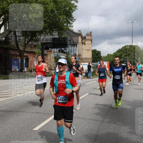 29.06.2025 - hella hamburg halbmarathon Yannick Fuchs http://msf.ph/oto/8189481 29.06.2025 10:43:49 20KM 2013, 2504, 2516, 2878, 2889, 2937, 3414, 3543, 3562, 3692, 4017, 4832, 5460, 5978, 6115, 7100, 7332, 7657, 8112, 8437, 8454, 8813, 9126, 9200, 9463, 9491, 9551, 9597, 9619, 9723, 9924, 9965, 10189, 11339, 11819, 11977, 12035, 12271, 12670, 13159, 13225, 13690, 13976, 14526, 14838, 15519, 15523, 15966, 16114, 16653, 16731, 16738, 16843, 16877, 16891, 17001, 17753, 17908, 18058, 18350, 18926, 18960, 19109 meine-sportfotos.de