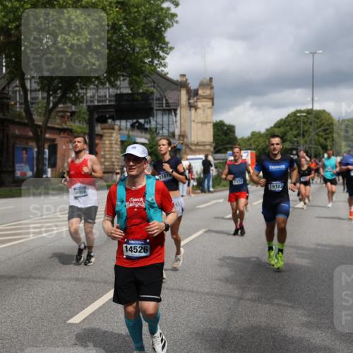 29.06.2025 - hella hamburg halbmarathon Yannick Fuchs http://msf.ph/oto/8189493 29.06.2025 10:43:49 20KM 2013, 2504, 2516, 2878, 2889, 2937, 3414, 3543, 3562, 3692, 4017, 4832, 5460, 5978, 6115, 7100, 7332, 7657, 8112, 8437, 8454, 8813, 9126, 9200, 9463, 9491, 9551, 9597, 9619, 9723, 9924, 9965, 10189, 11339, 11819, 11977, 12035, 12271, 12670, 13159, 13225, 13690, 13976, 14526, 14838, 15519, 15523, 15966, 16114, 16653, 16731, 16738, 16843, 16877, 16891, 17001, 17753, 17908, 18058, 18350, 18926, 18960, 19109 meine-sportfotos.de