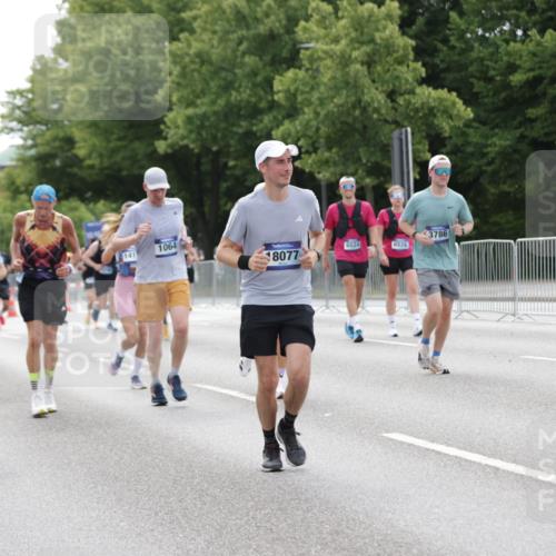 29.06.2025 - hella hamburg halbmarathon Jannik Wohlers http://msf.ph/oto/8189563 29.06.2025 10:24:00 Lombardsbrücke 1005, 1009, 1064, 2132, 2477, 3285, 3421, 3786, 4162, 4464, 4684, 4719, 6478, 6524, 6526, 7528, 7975, 8167, 8297, 9063, 12210, 13111, 13113, 13380, 13573, 13638, 13711, 14143, 14824, 16345, 16861, 17559, 17560, 18077, 18109, 18132, 19080 meine-sportfotos.de