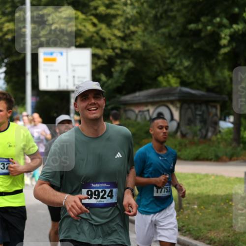 29.06.2025 - hella hamburg halbmarathon Yannick Fuchs http://msf.ph/oto/8189803 29.06.2025 10:43:51 20KM 2013, 2504, 2516, 2878, 2937, 3414, 3543, 3562, 3692, 4017, 4832, 5460, 5978, 6115, 7100, 7332, 7657, 8437, 8454, 8813, 9200, 9463, 9491, 9551, 9597, 9619, 9723, 9924, 9965, 10189, 11339, 11819, 12035, 12203, 12271, 12670, 13159, 13225, 13690, 13976, 14526, 14838, 15519, 15523, 15620, 15966, 16403, 16653, 16731, 16738, 16843, 16877, 16891, 17001, 17753, 17908, 18058, 18350, 18926, 18960, 19109 meine-sportfotos.de