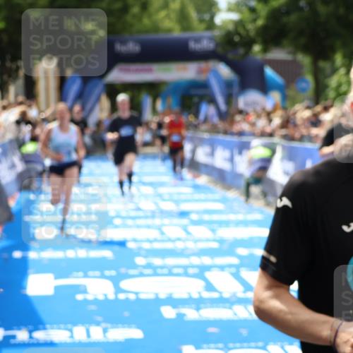 29.06.2025 - hella hamburg halbmarathon Zöllner http://msf.ph/oto/8189843 29.06.2025 10:34:10 Ziel 7884, 9376, 11019, 11202, 13066, 14448, 16724, 17751, 17877 meine-sportfotos.de