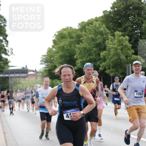29.06.2025 - hella hamburg halbmarathon Jannik Wohlers http://msf.ph/oto/8189878 29.06.2025 10:24:03 Lombardsbrücke 1064, 1395, 2132, 2280, 2477, 3053, 3132, 3421, 3786, 4111, 4162, 4464, 4719, 5138, 5829, 5830, 6478, 6524, 6526, 6570, 7528, 7975, 8167, 8297, 9063, 12070, 12210, 12303, 13111, 13113, 13380, 13573, 13638, 13711, 14143, 14824, 15796, 16345, 16861, 18077, 19080 meine-sportfotos.de